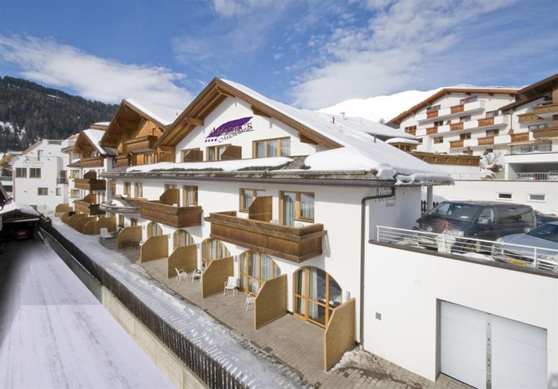 Hotel Amadeus Micheluzzi 4*