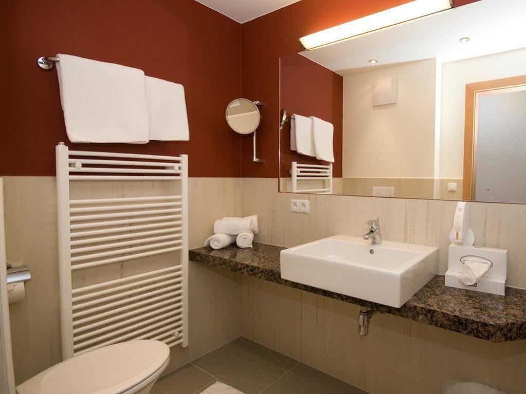 Amadeus Micheluzzi Hotel 4*