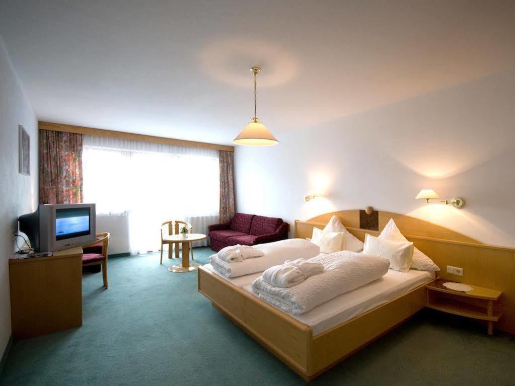 Amadeus Micheluzzi Hotel 4*